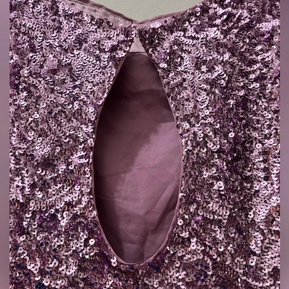Alice + Olivia Sequin Keyhole Dress, Size M - Picture 11 of 16